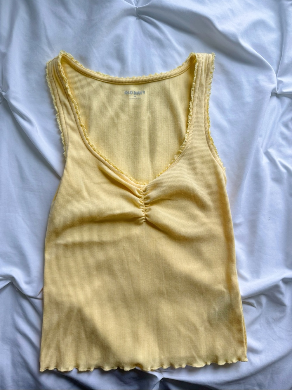 Old Navy Pale Yellow Ribbed Tank with Scalloped Trim